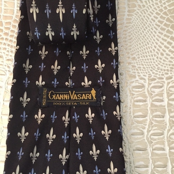 GIANNI VASARI 100% SILK MADE IN ITALY - Picture 3 of 5